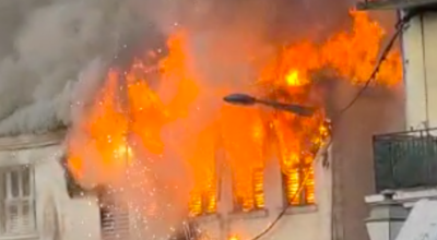 Un incendie détruit une maison à Fort-de-France