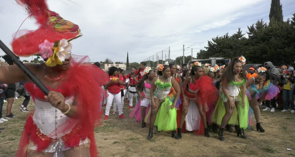 Près de 10 000 personnes pour le carnaval antillais à Montpellier