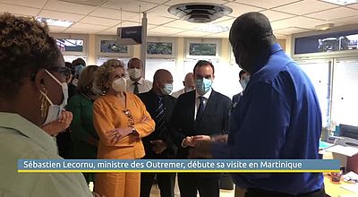 Sébastien Lecornu, ministre des Outremer, débute sa visite en Martinique