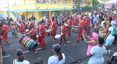 Carnaval : retour en force de la parade à Saint-Joseph