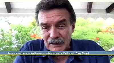 Tropiques Atrium : le journaliste politique Edwy Plenel répond'a au public à 18h le 22 juillet