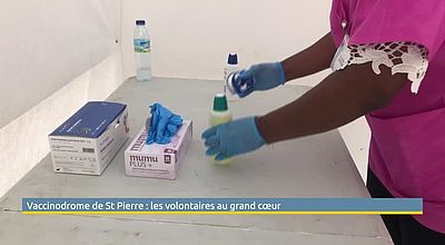 Vaccinodrome de St Pierre : les volontaires au grand cœur