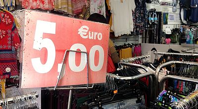 Commerces : coup d'envoi de la grande braderie