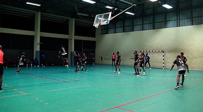 video | Handball : l'UJ Redoute / Club Sport, les femmes l'emportent, les hommes s'inclinent