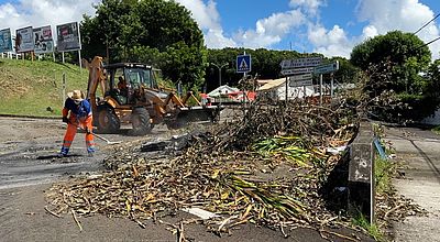 Nettoyage des axes routiers : la CTM s'active pour rétablir la circulation