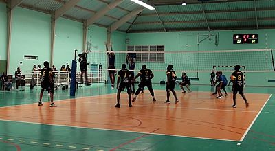Sport : volleyball et futsal au programme