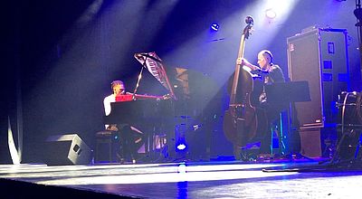 video | Grégory Privat enflamme le grand carbet avec son phoenix tour