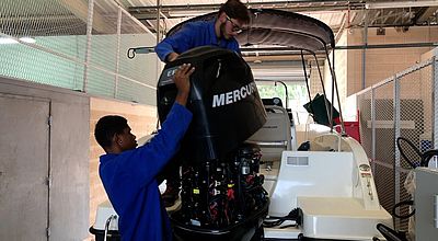 video | Maintenance nautique : 8 bacheliers martiniquais partent se former dans l'Hexagone