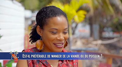 video | Est-il préférable de manger de la viande ou du poisson?