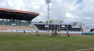 Coupe du monde de rugby : les jeunes au plus près du précieux trophée