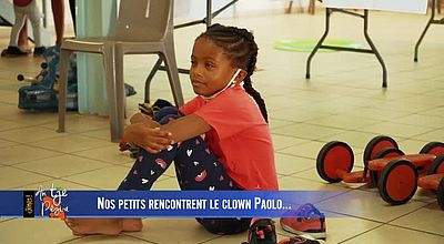 Nos petits rencontrent le clown Paolo