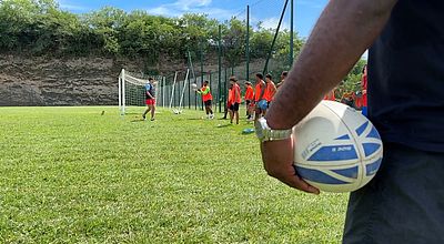 Stage de rugby : le Stade Toulousain accompagne les jeunes martiniquais