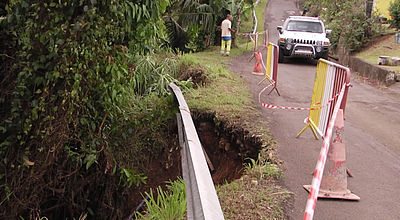 video | Intempéries : glissement de terrain au Morne Pavillon