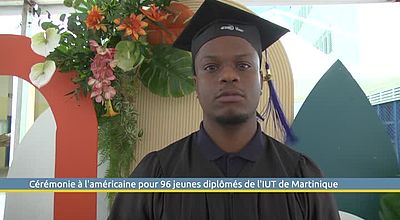 Cérémonie à l'américaine pour 96 jeunes diplômés de l'IUT de Martinique