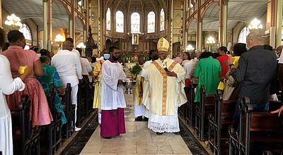 Messe du dimanche de pâques : une cérémonie d'exaltation