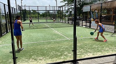 Trois-Ilets : le padel a le vent en poupe