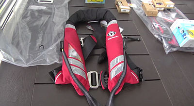 Pêche : des kits de survie remis aux marins-pêcheurs