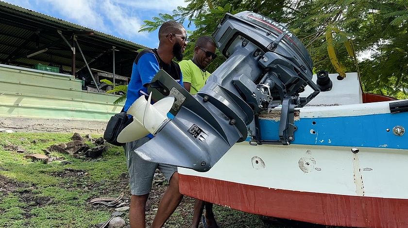 Bateau volé : un pêcheur récupère son embarcation à Sainte-Lucie