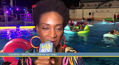 Aqualive : Kelia Paulin chante sur l'eau